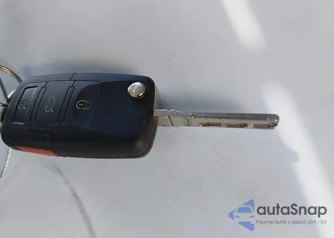 2002 Volkswagen Passat Glx z USA, uszkodzony, nr VIN WVWRH63B32P063300